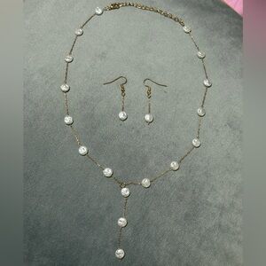 Elegant Gold and Pearl Jewelry Set